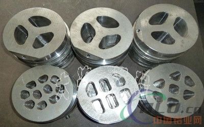 鋁型材擠壓<a href=http://www.sanweimoxing.com/e/tags/?tagname=%e6%a8%a1%e5%85%b7%e8%ae%be%e8%ae%a1 target=_blank class=infotextkey>模具</a>熱處理的要點(diǎn)及<a href=http://www.sanweimoxing.com/e/tags/?tagname=%e6%a8%a1%e5%85%b7%e8%ae%be%e8%ae%a1 target=_blank class=infotextkey>模具</a>鋼設(shè)計(jì)分析